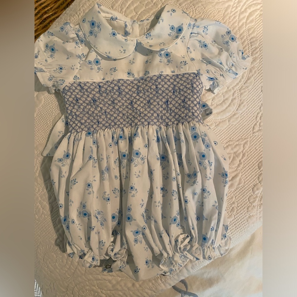 Cecil & Lou smocked floral bubble